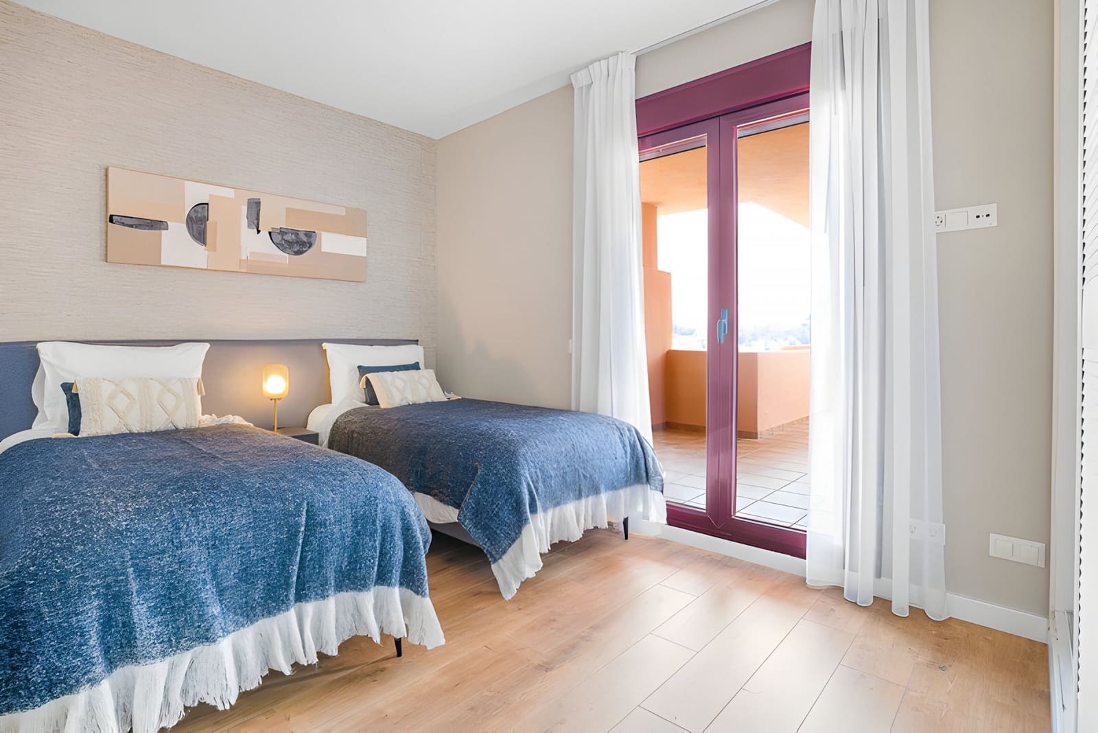 3 soverom Penthouse til salgs i Benahavis med svømmebasseng garasje - € 439 000 (Ref: 8928566)