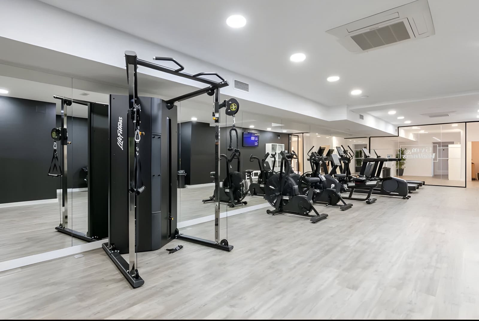 3 soverom Penthouse til salgs i Benahavis med svømmebasseng garasje - € 439 000 (Ref: 8928566)