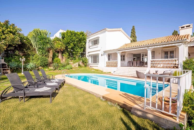 5 soveværelse Villa til salg i Benahavis med swimmingpool garage - € 1.750.000 (Ref: 8970119)