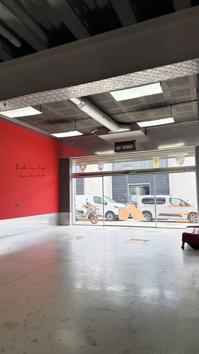 Erhverv til salg i Puerto Banus med garage - € 670.000 (Ref: 8972023)