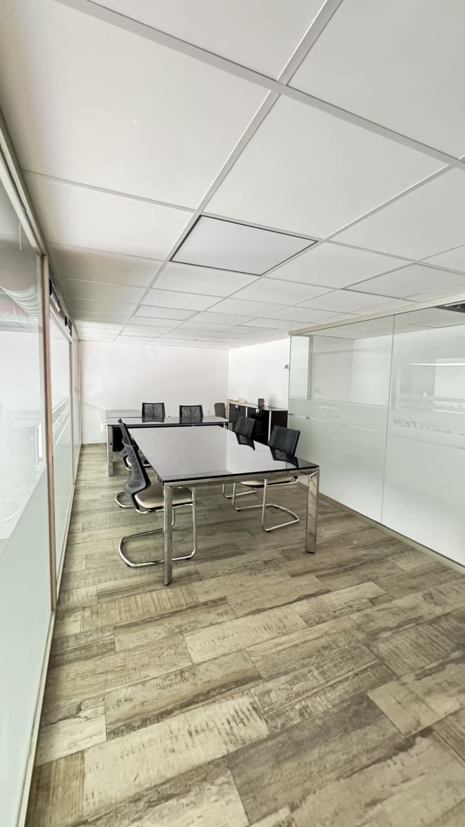 Erhverv til salg i Puerto Banus med garage - € 670.000 (Ref: 8972023)