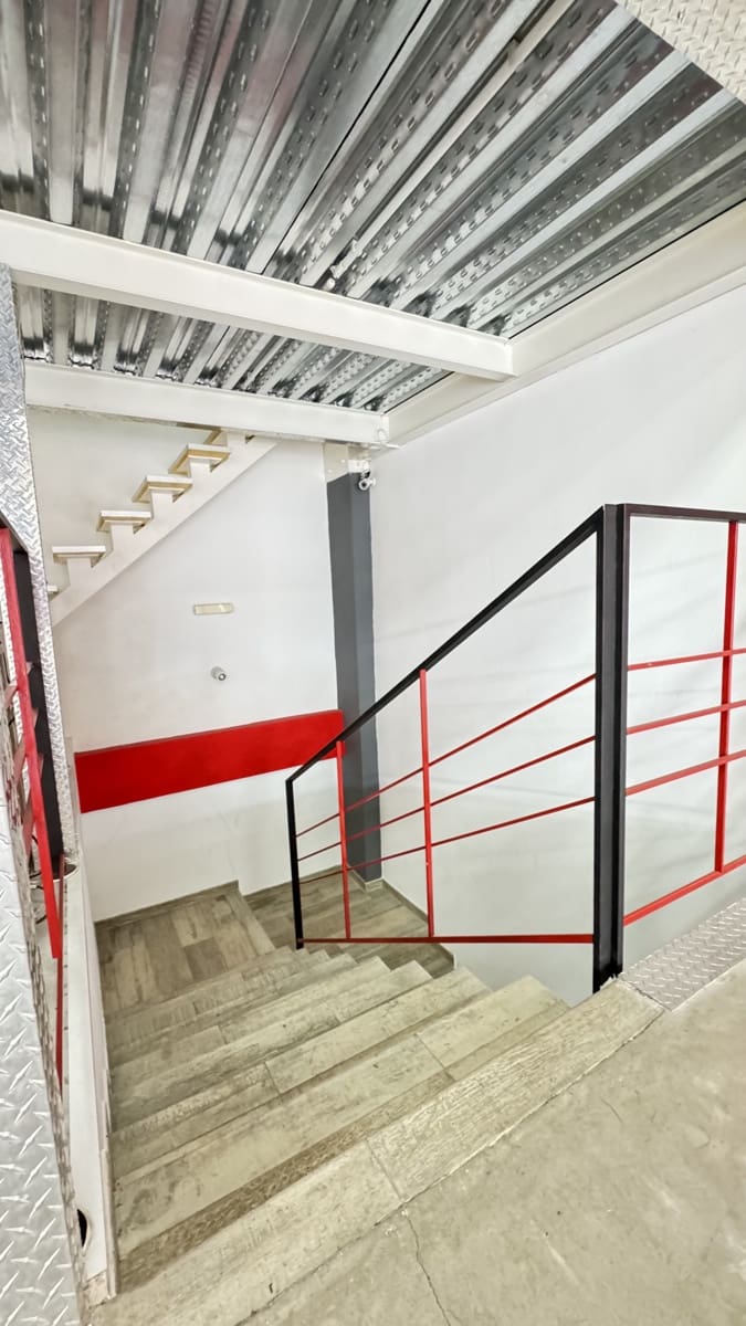 Erhverv til salg i Puerto Banus med garage - € 670.000 (Ref: 8972023)