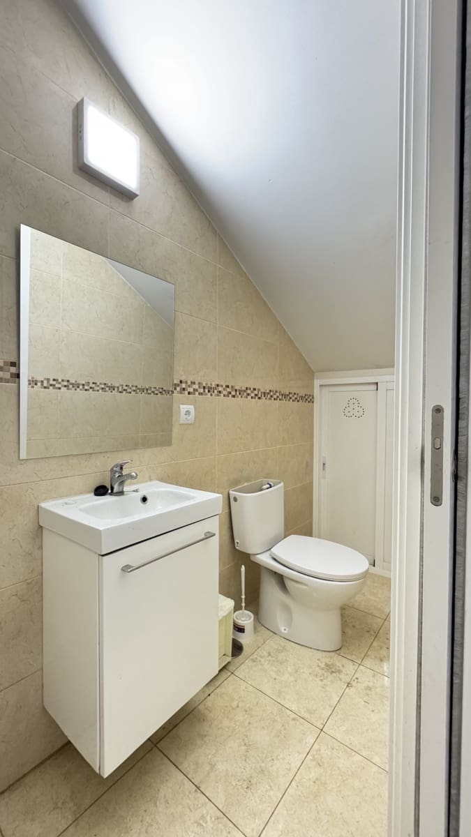 Erhverv til salg i Puerto Banus med garage - € 670.000 (Ref: 8972023)