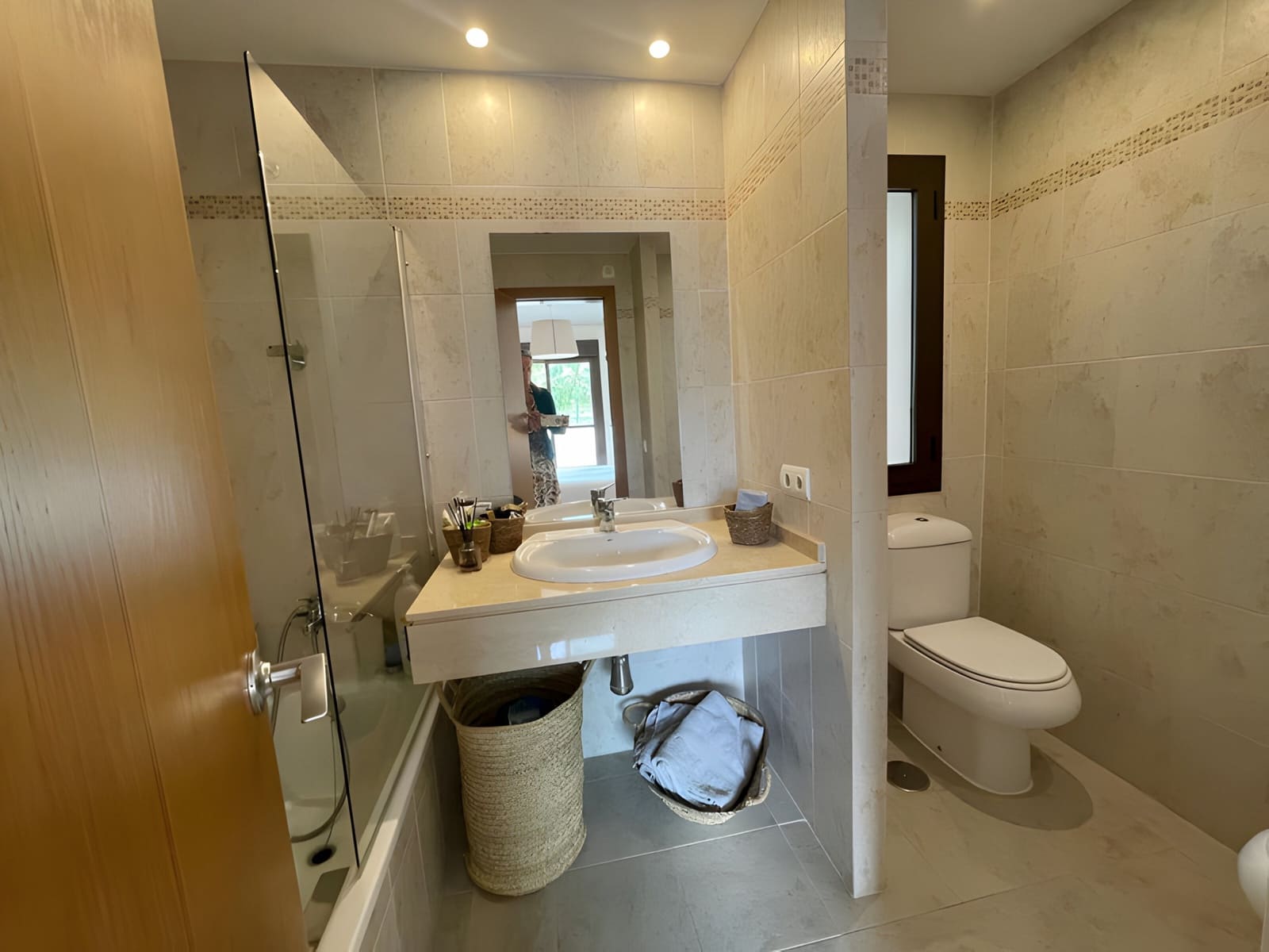 2 bedroom Apartment for sale in Estepona with pool garage - € 360,000 (Ref: 8975915)