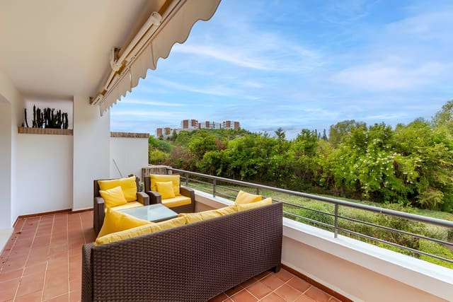 2 makuuhuone Huoneisto myytävänä paikassa Los Arqueros, Benahavís mukana uima-altaan 
autotalli - 359 000 € (Ref: 8975916)