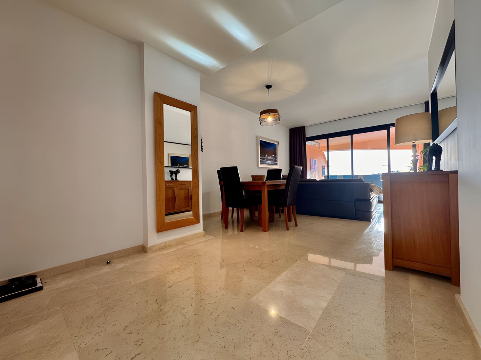 2 makuuhuone Huoneisto myytävänä paikassa Calahonda mukana uima-altaan 
autotalli - 349 000 € (Ref: 8975921)