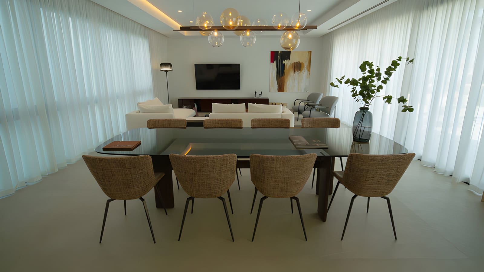 6 bedroom Villa for sale in Benahavis with pool garage - € 3,350,000 (Ref: 8978985)