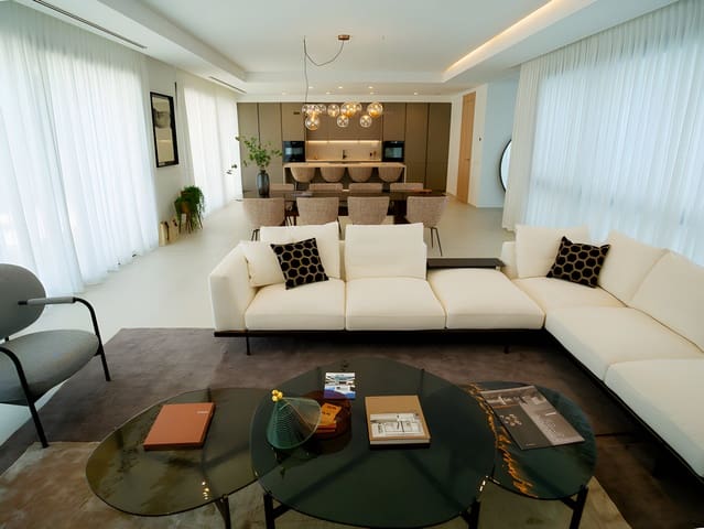 6 makuuhuone Huvila myytävänä paikassa Benahavís mukana uima-altaan 
autotalli - 3 350 000 € (Ref: 8978985)