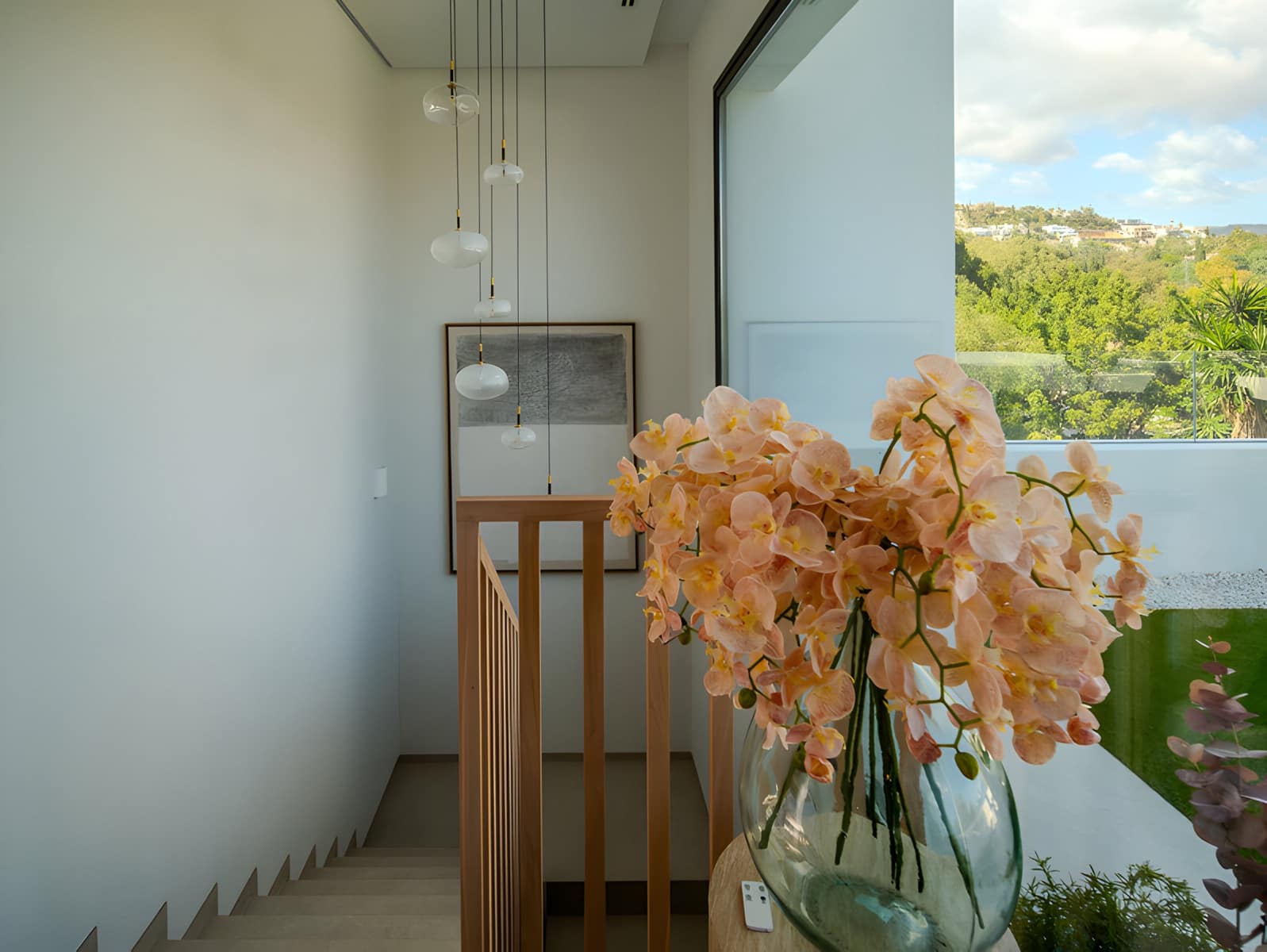 6 bedroom Villa for sale in Benahavis with pool garage - € 3,350,000 (Ref: 8978985)