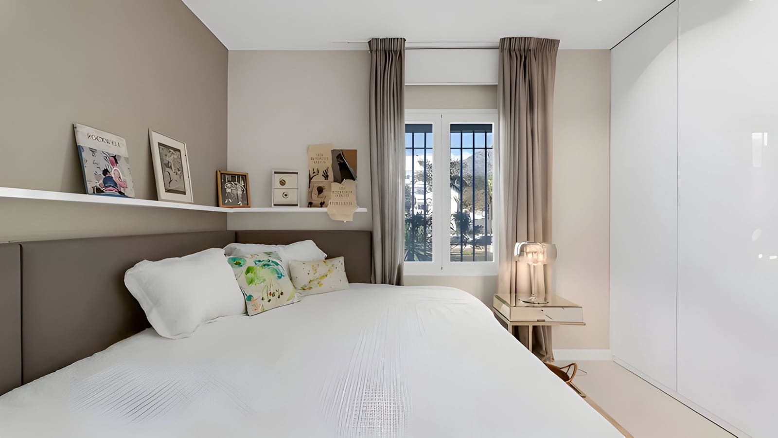 3 bedroom Penthouse for sale in Marbella with pool - € 2,895,000 (Ref: 8978986)