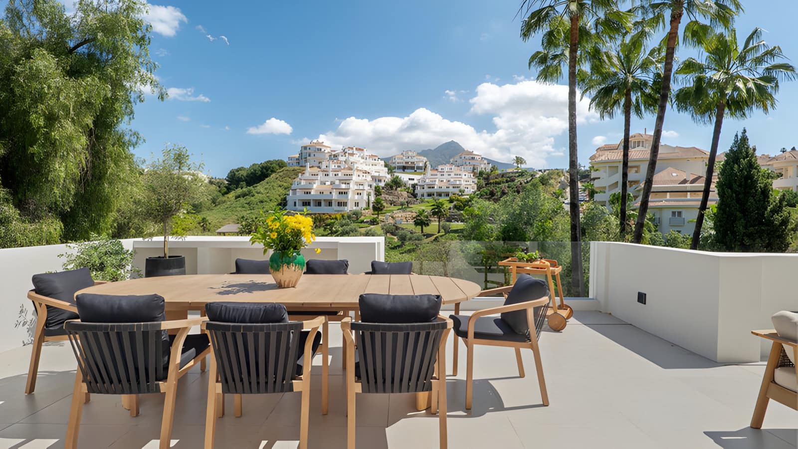 5 chambre Villa/Maison à vendre à Nueva Andalucia avec piscine garage - 2 495 000 € (Ref: 8978987)