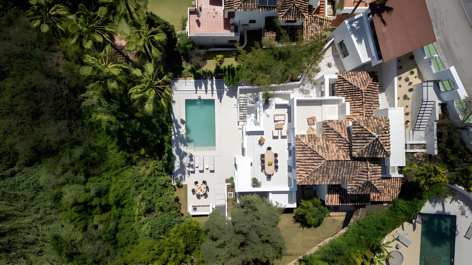 5 chambre Villa/Maison à vendre à Nueva Andalucia avec piscine garage - 2 495 000 € (Ref: 8978987)