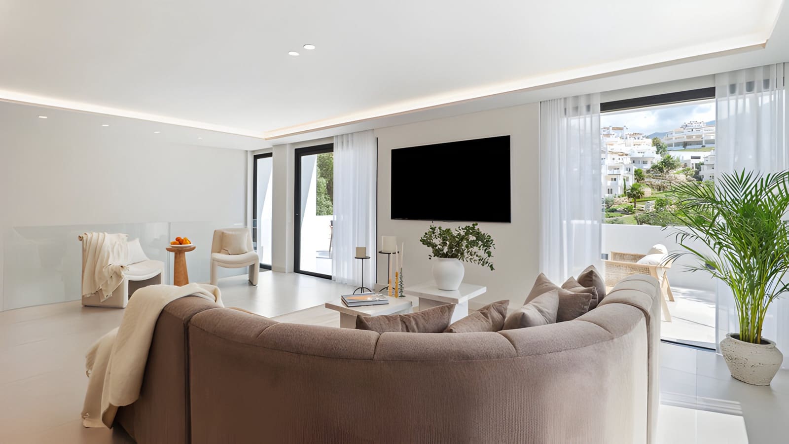 5 chambre Villa/Maison à vendre à Nueva Andalucia avec piscine garage - 2 495 000 € (Ref: 8978987)