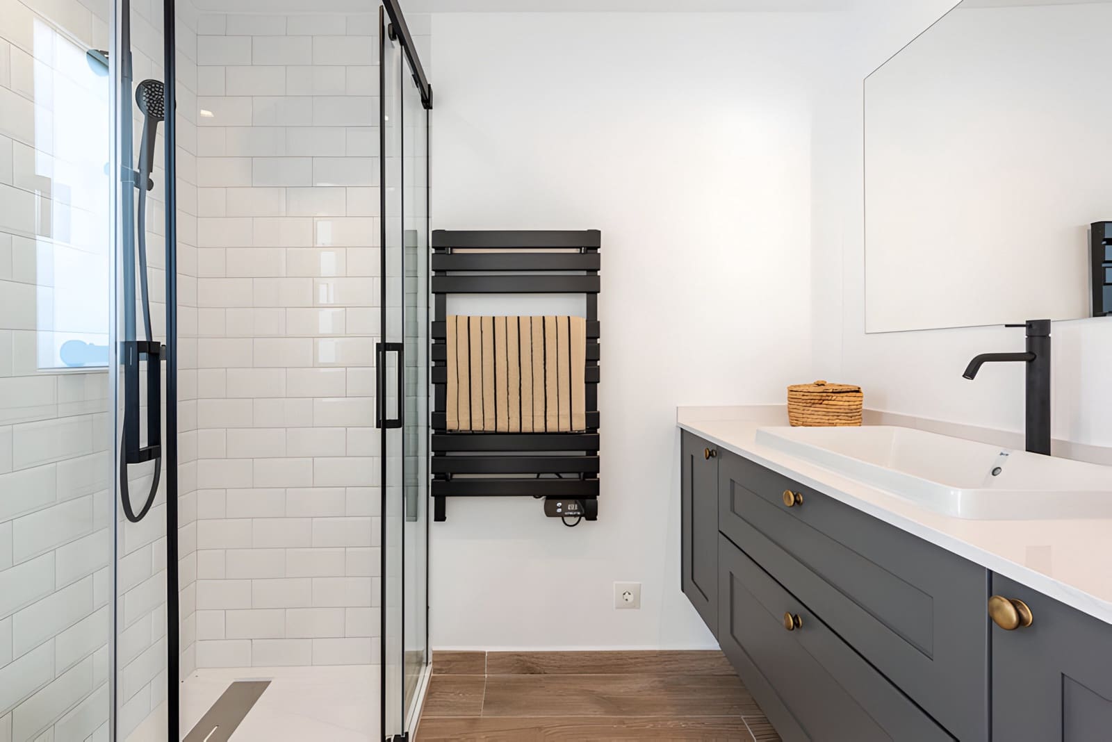 4 slaapkamer Villa te koop in Nueva Andalucia met zwembad garage - € 1.750.000 (Ref: 8978988)