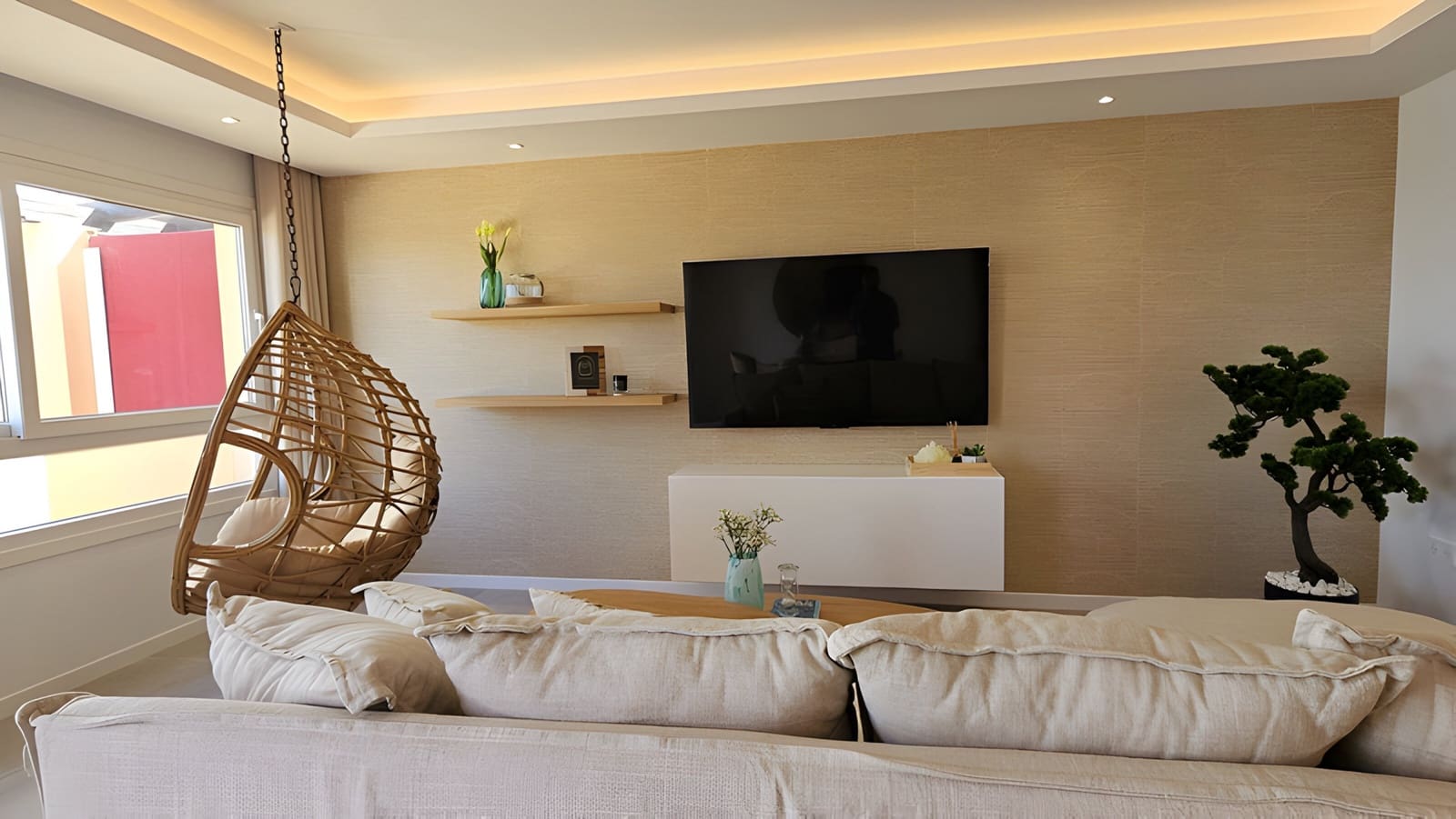 2 bedroom Penthouse for sale in Estepona with pool garage - € 949,000 (Ref: 8978990)