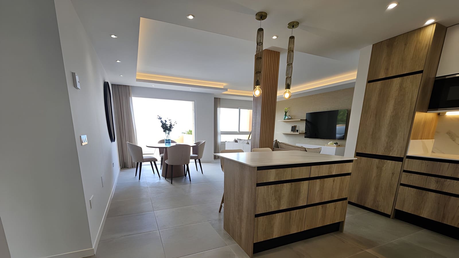 2 bedroom Penthouse for sale in Estepona with pool garage - € 949,000 (Ref: 8978990)