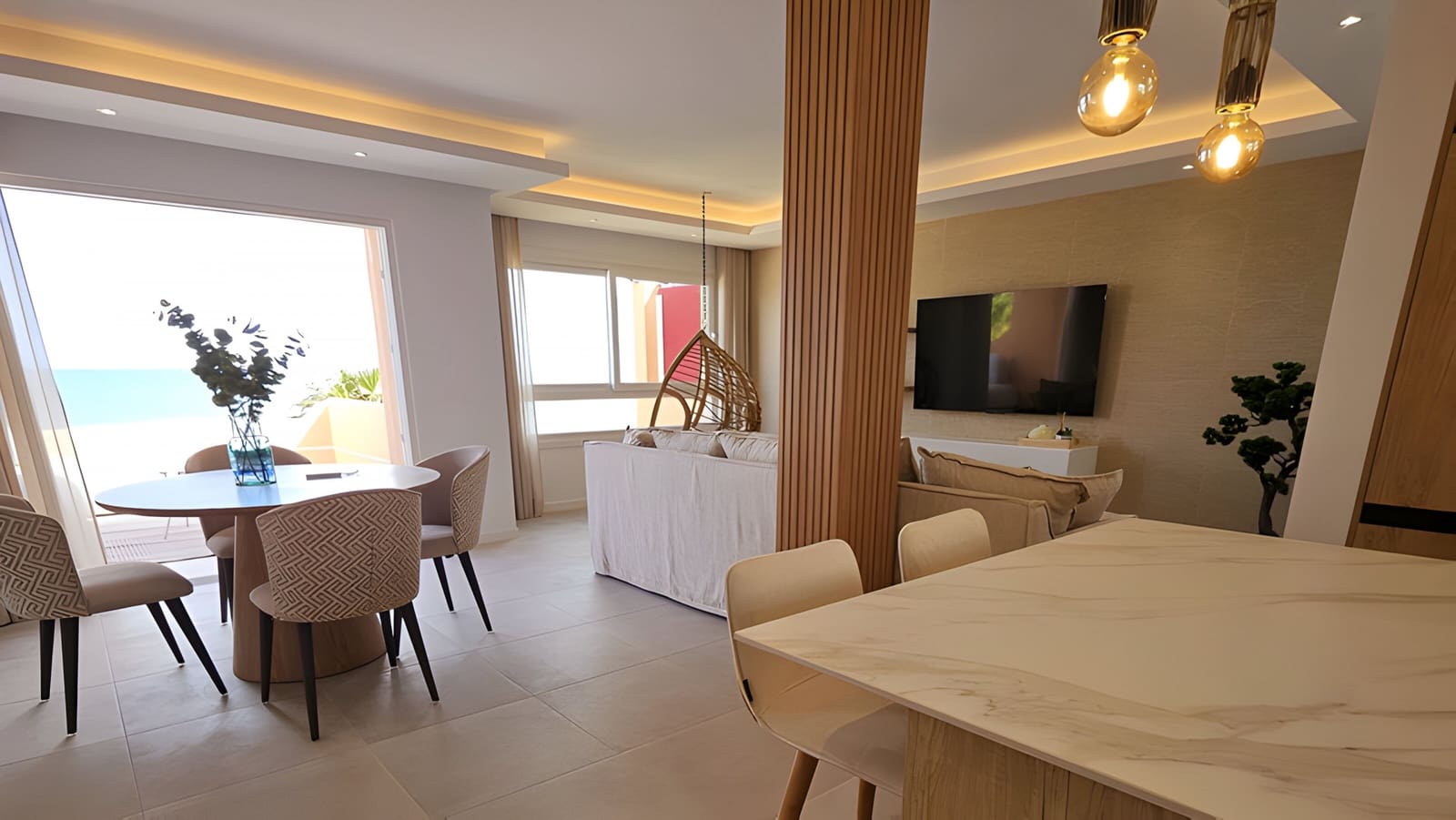 2 bedroom Penthouse for sale in Estepona with pool garage - € 949,000 (Ref: 8978990)