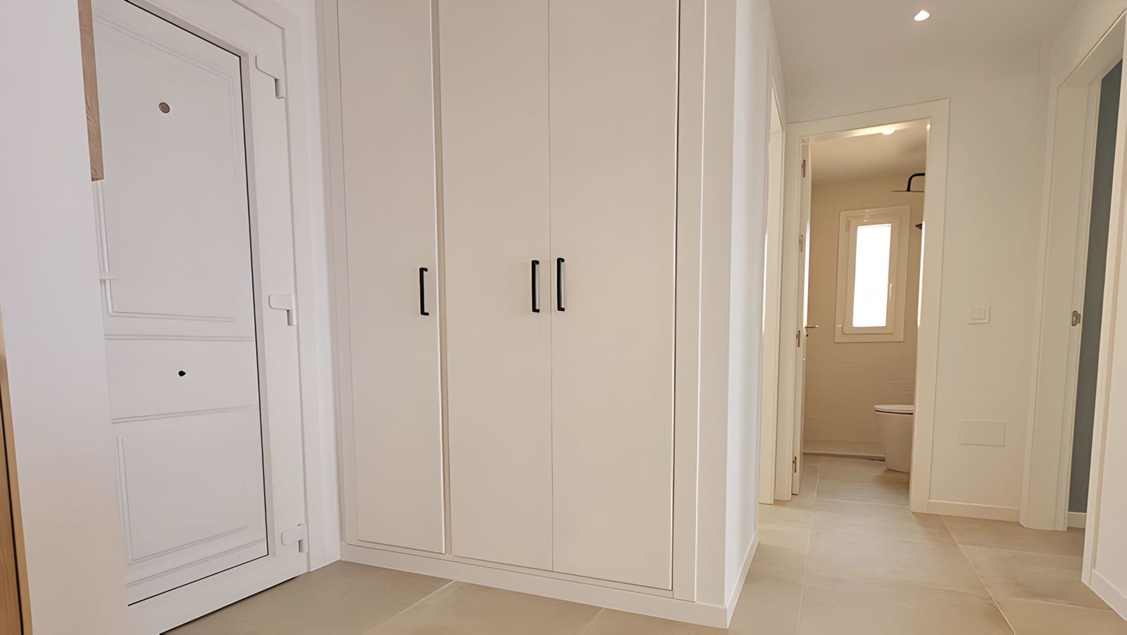 2 bedroom Penthouse for sale in Estepona with pool garage - € 949,000 (Ref: 8978990)