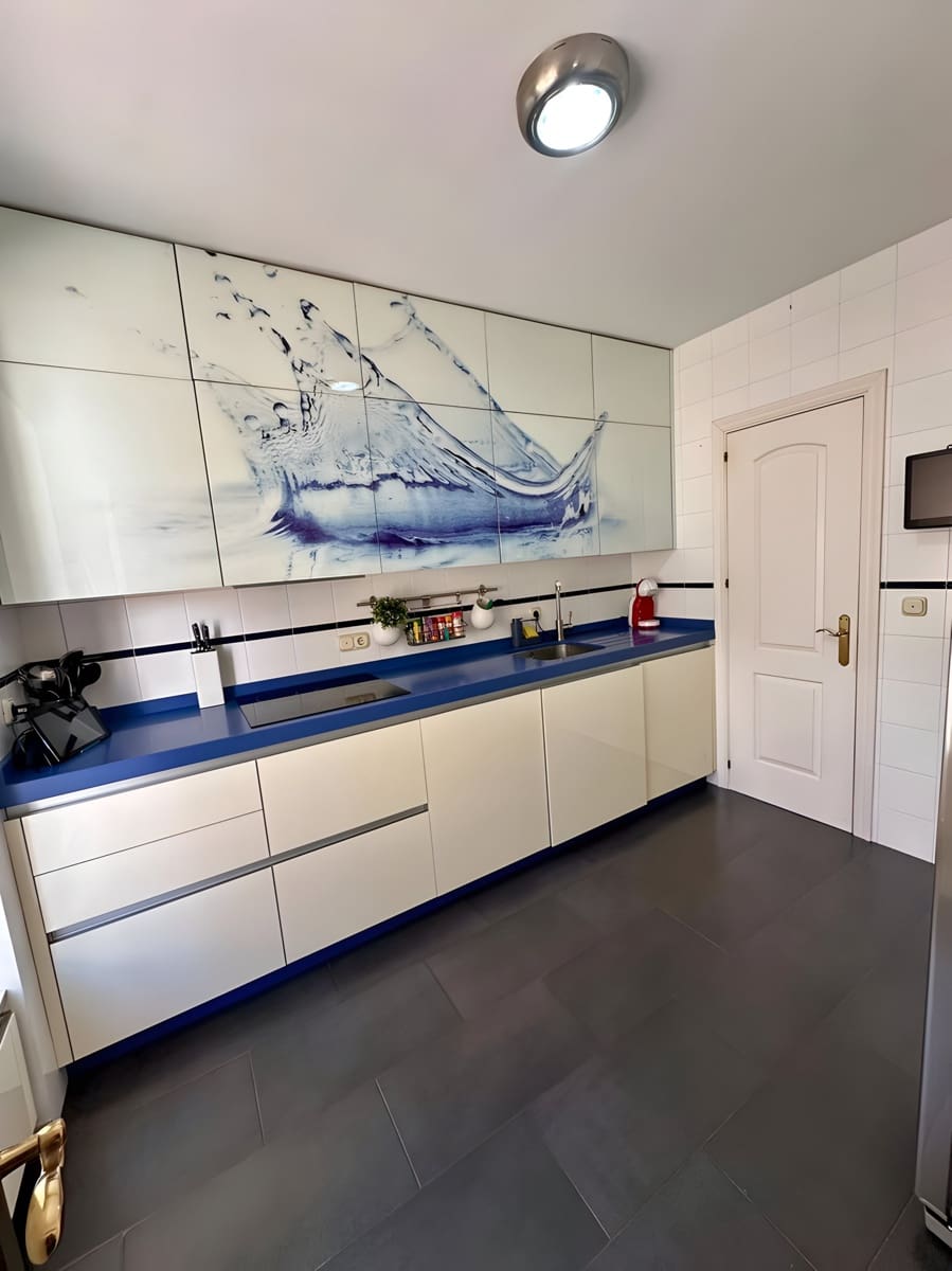 2 sovrum Hus till salu i Marbella med pool garage - 730 000 € (Ref: 8978992)