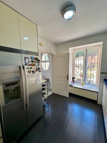 2 sypialnia Dom na sprzedaż w Marbella z basenem garażem - 730 000 € (Ref: 8978992)