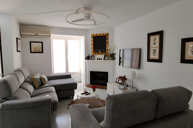 2 sypialnia Dom na sprzedaż w Marbella z basenem garażem - 730 000 € (Ref: 8978992)