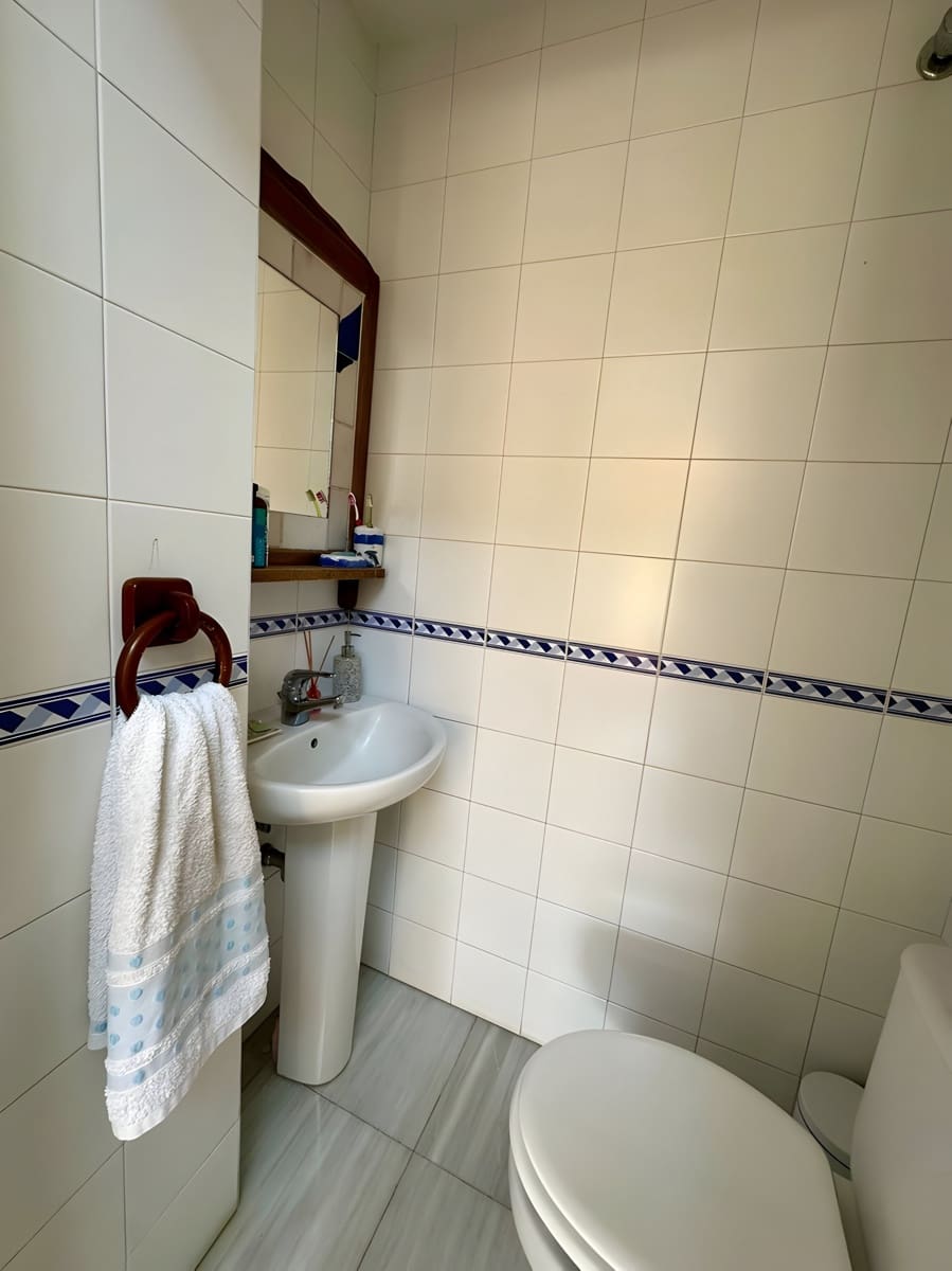 2 sovrum Hus till salu i Marbella med pool garage - 730 000 € (Ref: 8978992)