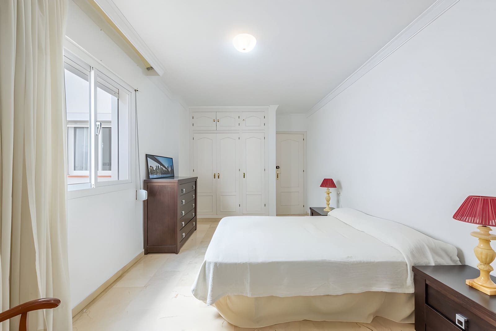 2 soverom Leilighet til salgs i Estepona med garasje - € 312 000 (Ref: 8993874)