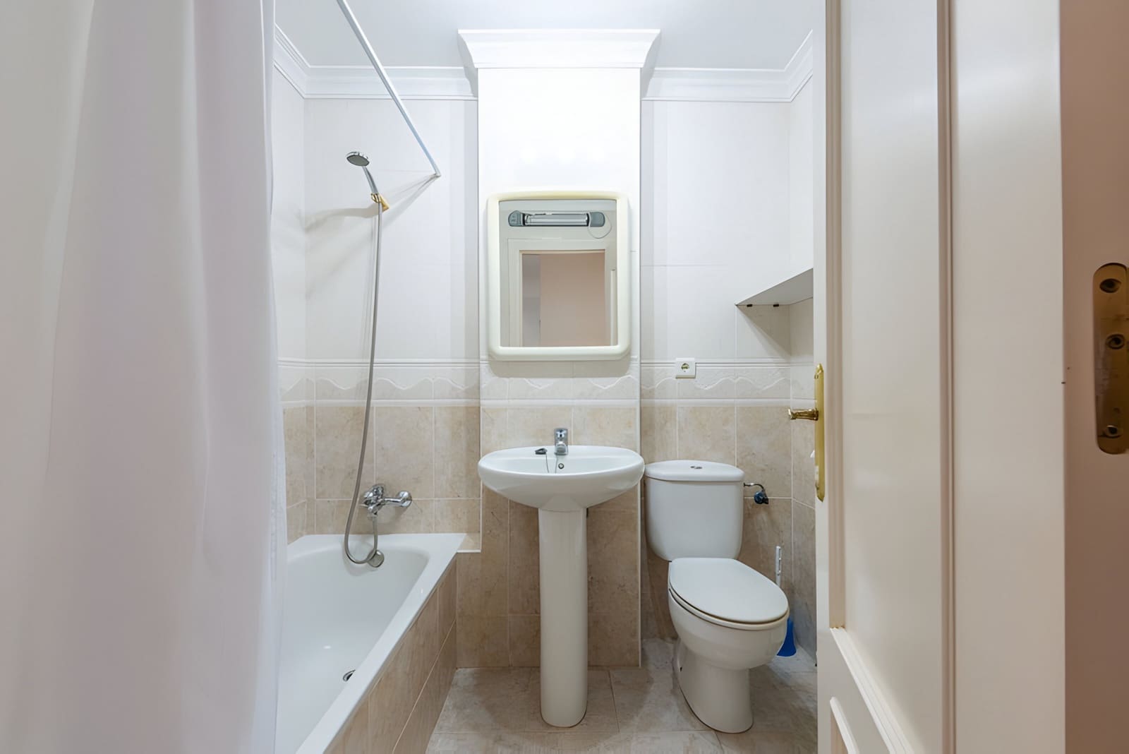 2 soverom Leilighet til salgs i Estepona med garasje - € 312 000 (Ref: 8993874)