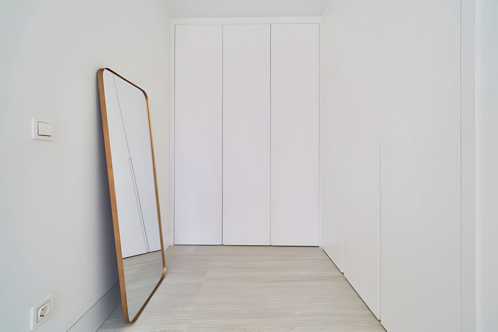 2 Zimmer Apartment zu verkaufen in Estepona mit Pool Garage - 1.280.000 € (Ref: 9012056)