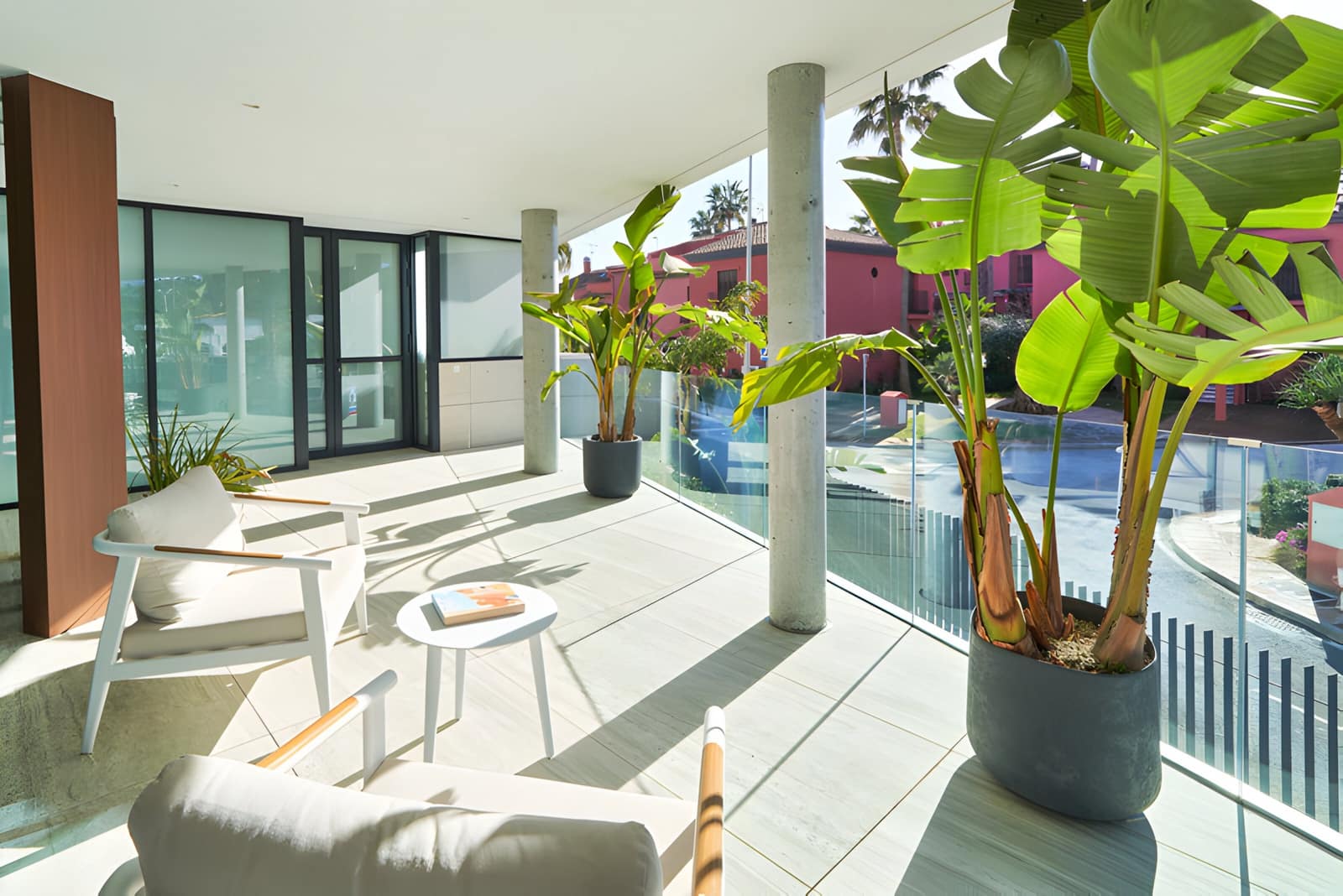 2 Zimmer Apartment zu verkaufen in Estepona mit Pool Garage - 1.280.000 € (Ref: 9012056)