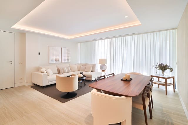 2 Zimmer Apartment zu verkaufen in Estepona mit Pool Garage - 1.280.000 € (Ref: 9012056)