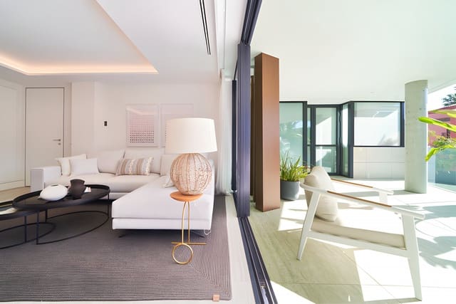 2 Zimmer Apartment zu verkaufen in Estepona mit Pool Garage - 1.280.000 € (Ref: 9012056)