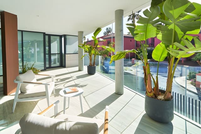 2 Zimmer Apartment zu verkaufen in Estepona mit Pool Garage - 1.280.000 € (Ref: 9012056)