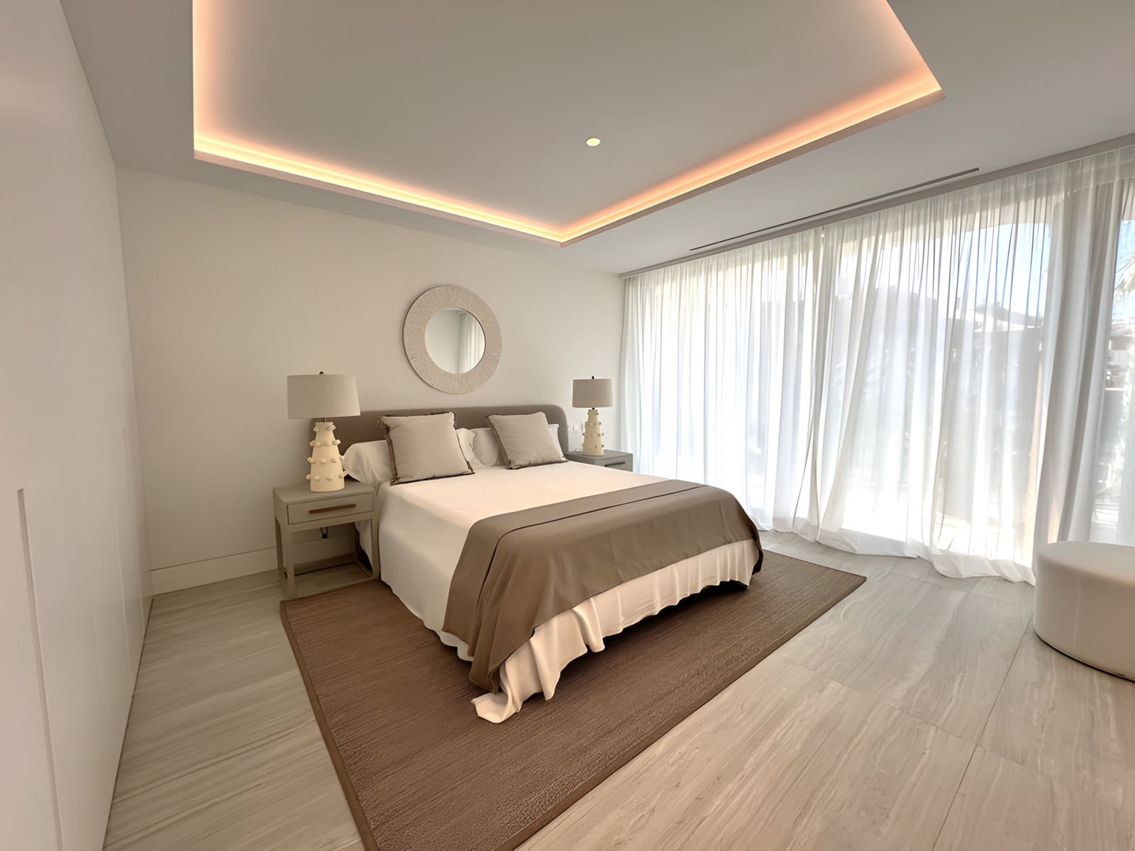 2 Zimmer Apartment zu verkaufen in Estepona mit Pool Garage - 1.280.000 € (Ref: 9012056)