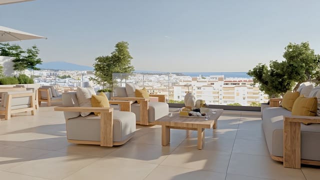 3 sypialnia Apartament na sprzedaż w Estepona z basenem garażem - 560 000 € (Ref: 9012065)