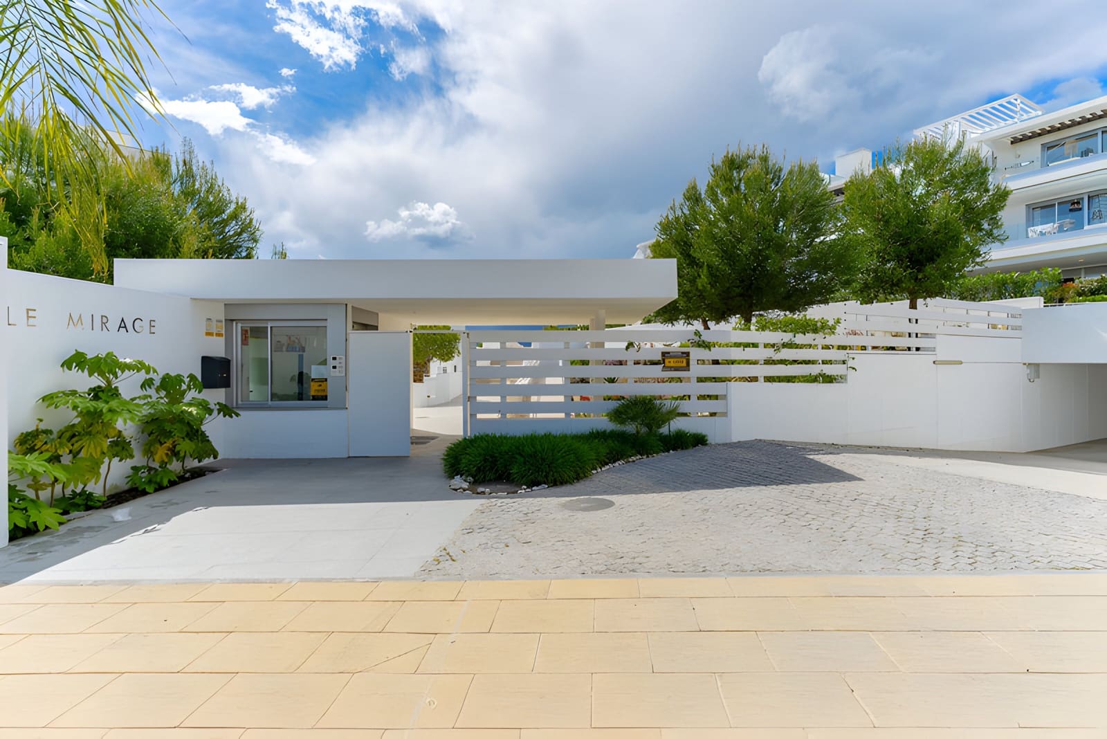 2 bedroom Apartment for sale in Cancelada with pool garage - € 340,000 (Ref: 9016960)