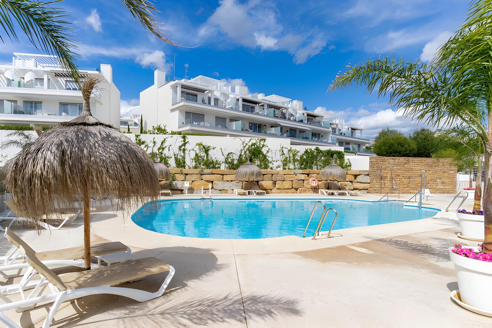 2 bedroom Apartment for sale in Cancelada with pool garage - € 340,000 (Ref: 9016960)