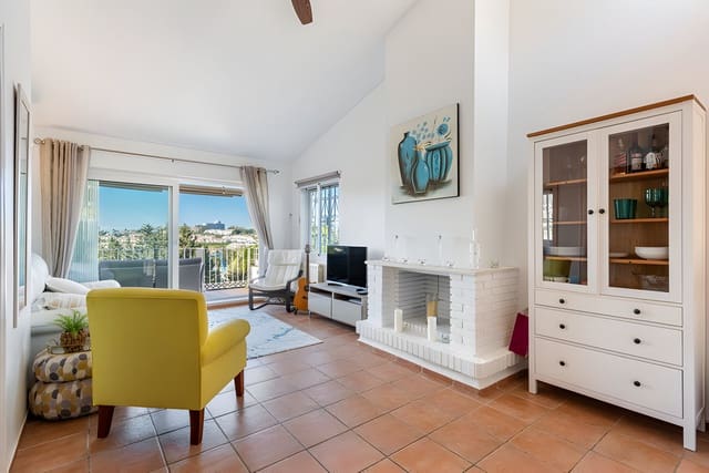 2 slaapkamer Huis te koop in Benahavís met zwembad garage - € 325.000 (Ref: 9016962)