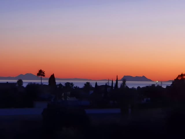 2 slaapkamer Huis te koop in Benahavís met zwembad garage - € 325.000 (Ref: 9016962)