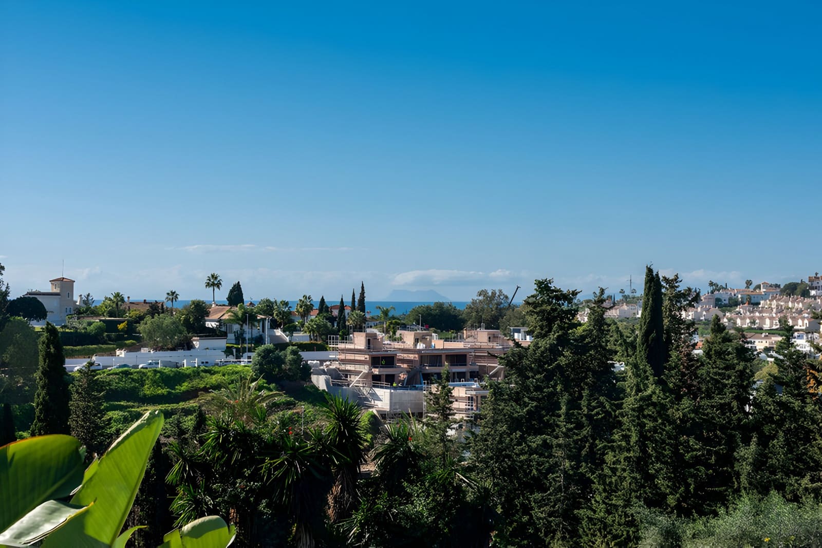 2 slaapkamer Huis te koop in Benahavis met zwembad garage - € 325.000 (Ref: 9016962)