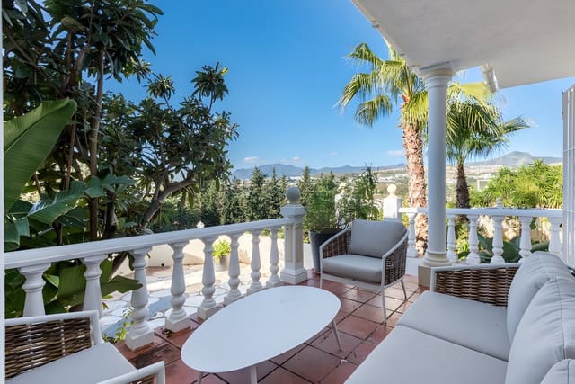 2 slaapkamer Huis te koop in Benahavís met zwembad garage - € 325.000 (Ref: 9016962)