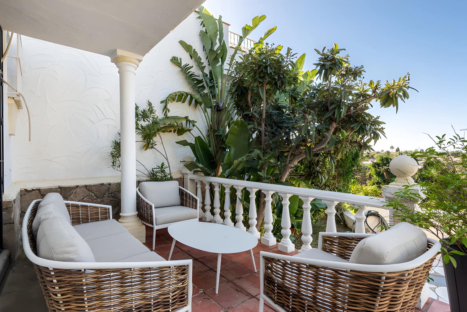 2 slaapkamer Huis te koop in Benahavis met zwembad garage - € 325.000 (Ref: 9016962)