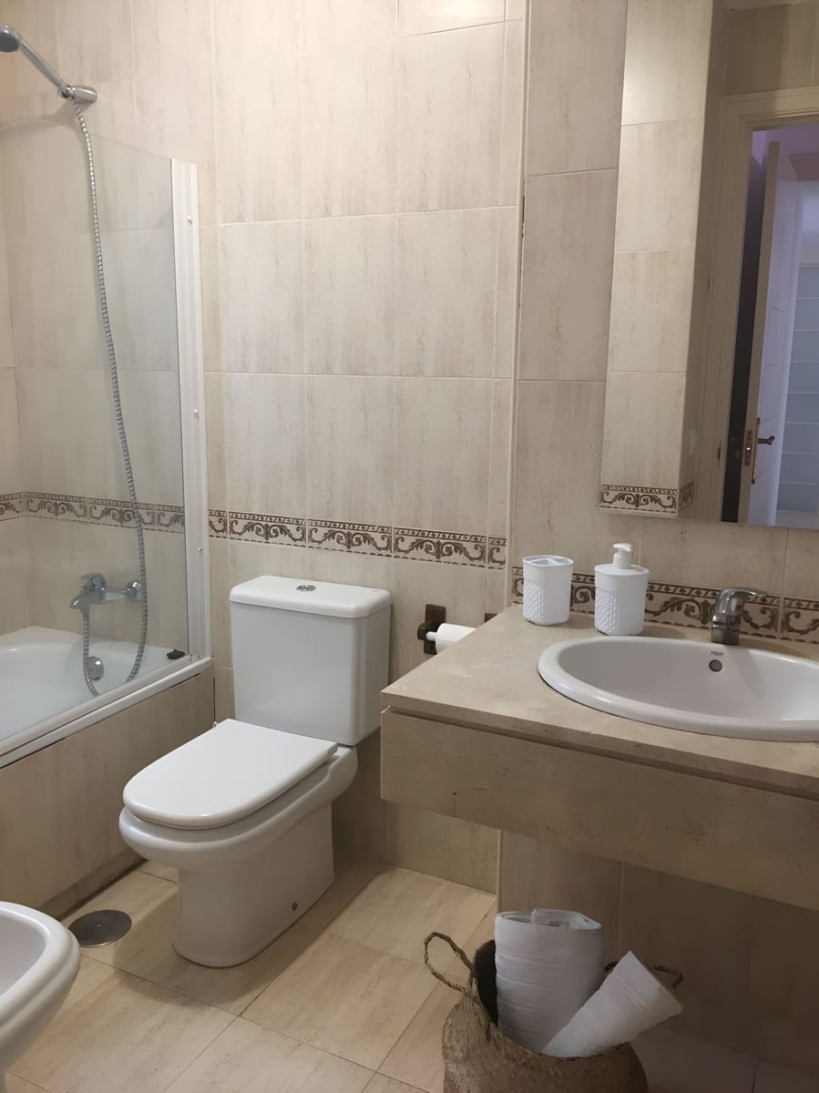 2 soveværelse Lejlighed til salg i Calahonda med swimmingpool garage - € 310.000 (Ref: 9016964)