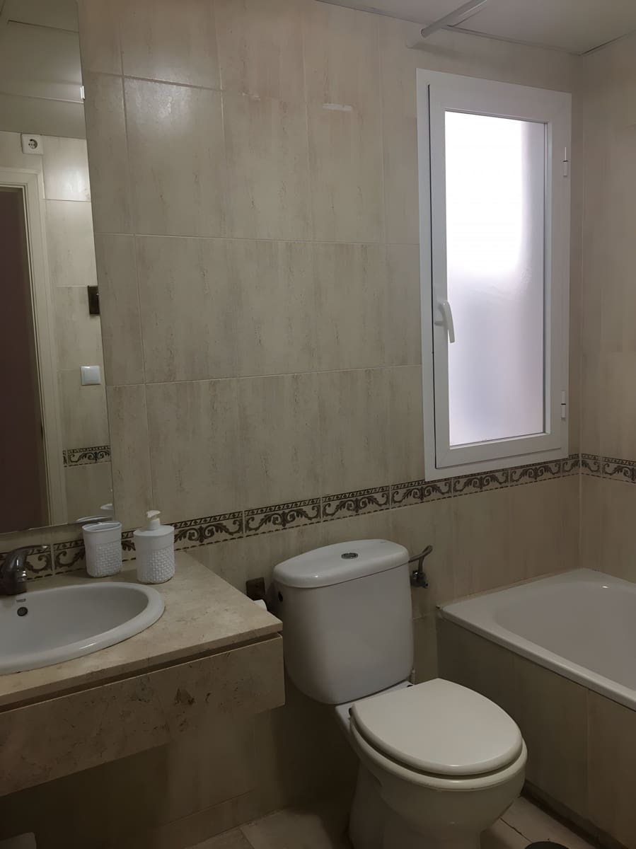 2 soveværelse Lejlighed til salg i Calahonda med swimmingpool garage - € 310.000 (Ref: 9016964)