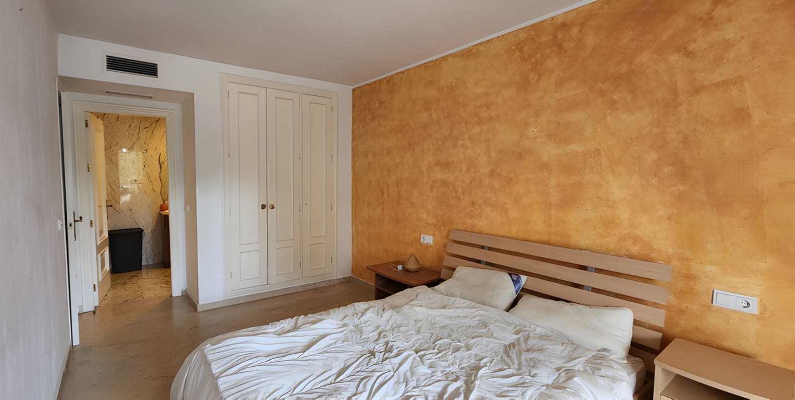 Apartamento de 2 habitaciones en Mijas Costa en venta con piscina garaje - 309.000 € (Ref: 9016965)