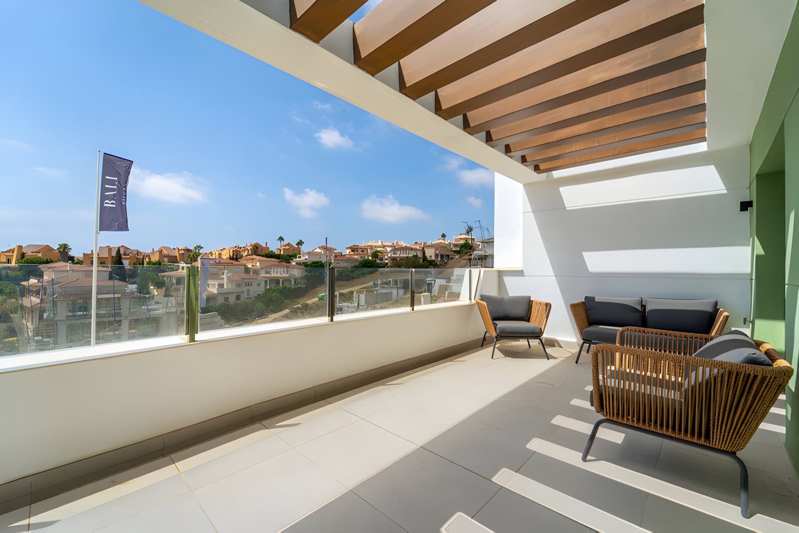 3 bedroom Apartment for sale in Mijas Costa with pool garage - € 480,000 (Ref: 9020385)