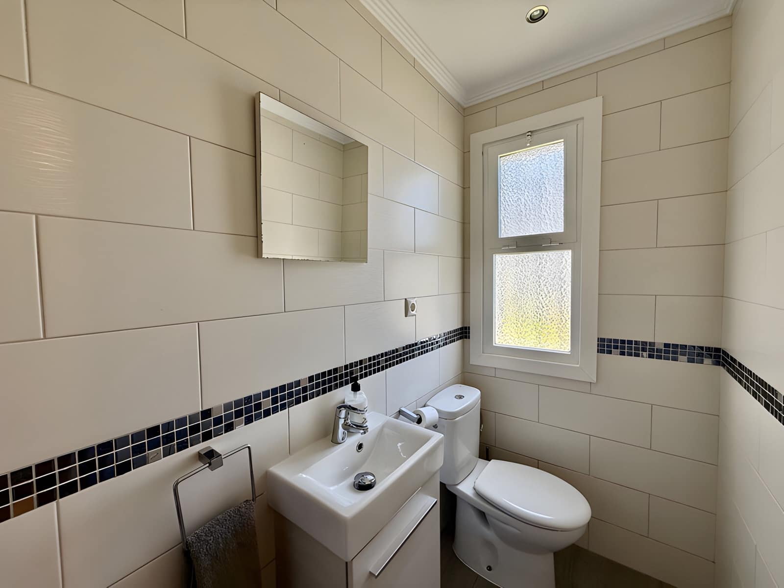 2 soveværelse Semi-Rækkehus til salg i Calahonda med swimmingpool garage - € 449.000 (Ref: 9020386)