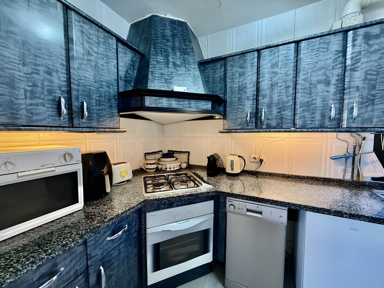 2 soveværelse Semi-Rækkehus til salg i Calahonda med swimmingpool garage - € 449.000 (Ref: 9020386)