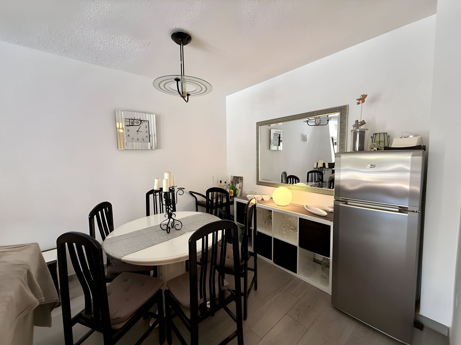 2 soveværelse Semi-Rækkehus til salg i Calahonda med swimmingpool garage - € 449.000 (Ref: 9020386)