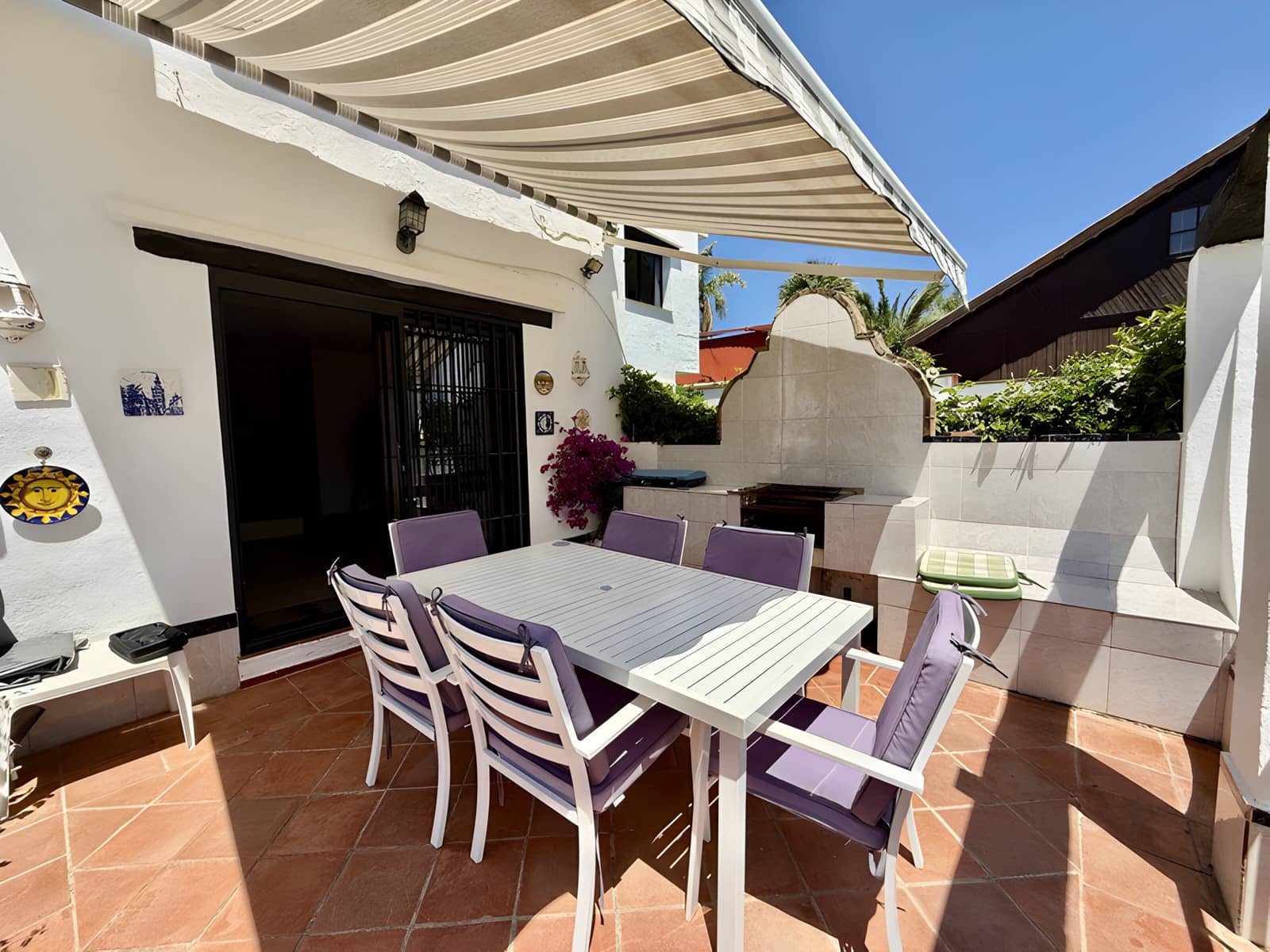 2 soveværelse Semi-Rækkehus til salg i Calahonda med swimmingpool garage - € 449.000 (Ref: 9020386)